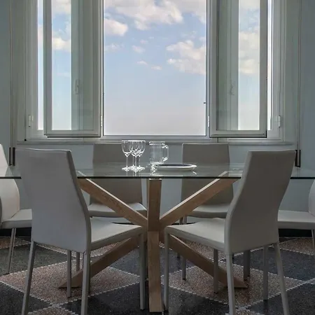 Hintown Fronte Mare A Apartment
