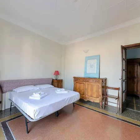 Hintown Fronte Mare A Apartment Varazze