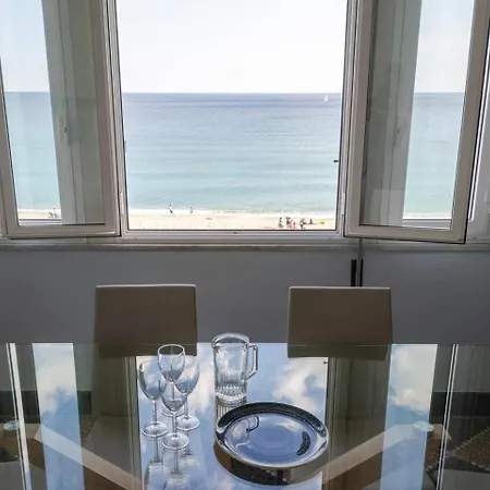 Hintown Fronte Mare A Apartment *